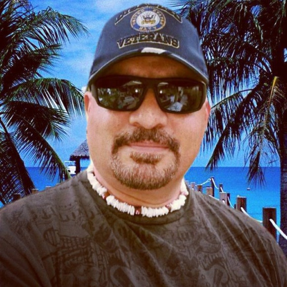 Meet the Posher Other - Meet your Posher, Roberto